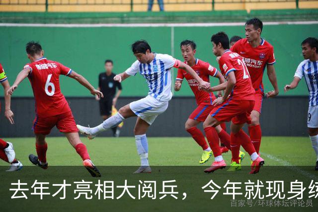 去年才亮相大阅兵，今年就现身练兵场，99B坦克真的服役了！